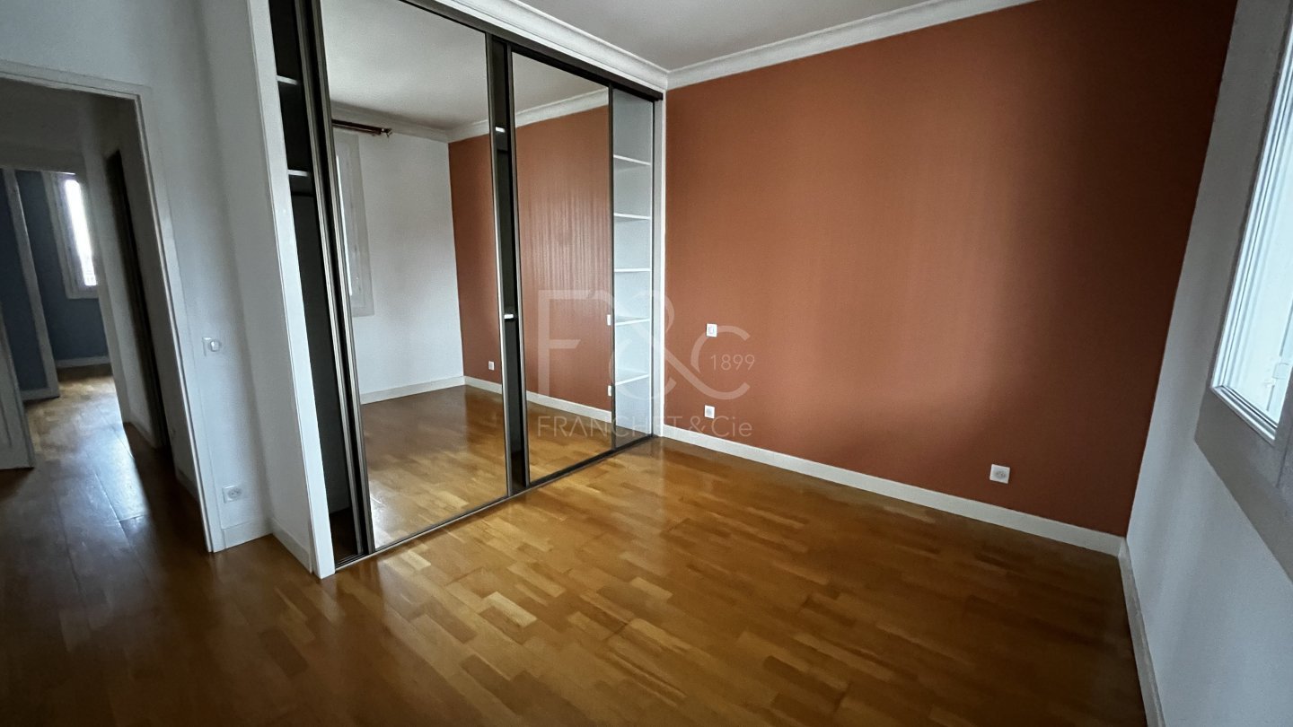 APPARTEMENT T3 A LOUER - LYON 3EME ARRONDISSEMENT - 84.27 m2 - 1�155�&euro; charges comprises par mois