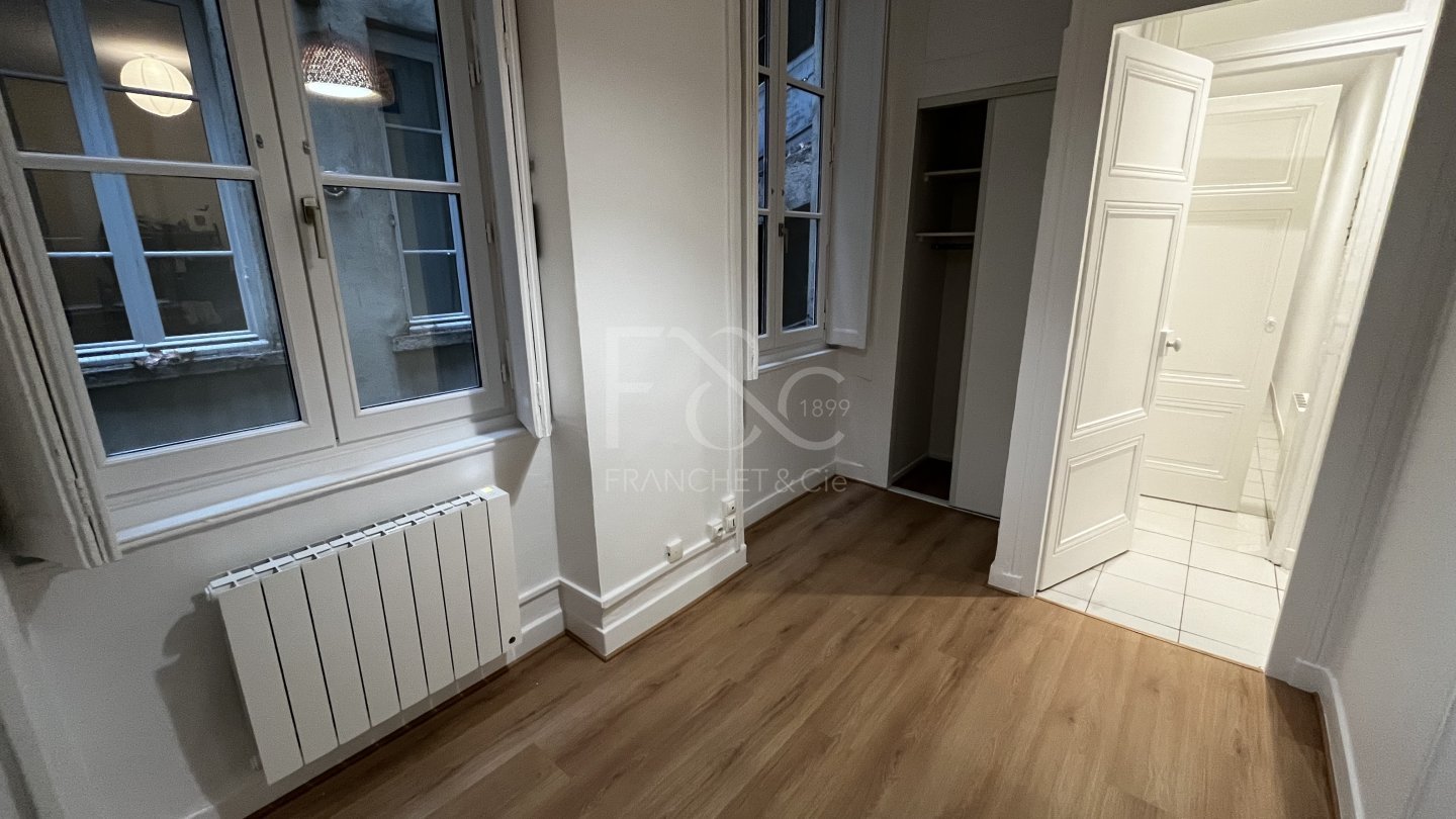 APPARTEMENT T3 A LOUER - LYON 3EME ARRONDISSEMENT - 62.16 m2 - 954�&euro; charges comprises par mois
