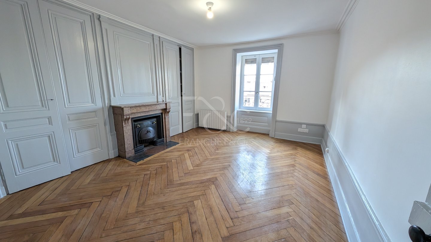 APPARTEMENT T3 A LOUER - LYON 3EME ARRONDISSEMENT - 69.09 m2 - 1�038,35�&euro; charges comprises par mois