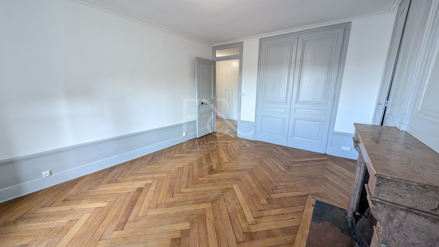APPARTEMENT T3 A LOUER - LYON 3EME ARRONDISSEMENT - 69.09 m2 - 1�038,35�&euro; charges comprises par mois