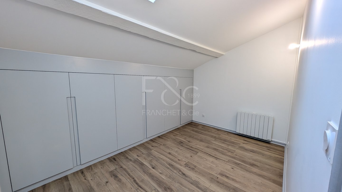 APPARTEMENT T3 A LOUER - LYON 3EME ARRONDISSEMENT - 69.09 m2 - 1�038,35�&euro; charges comprises par mois