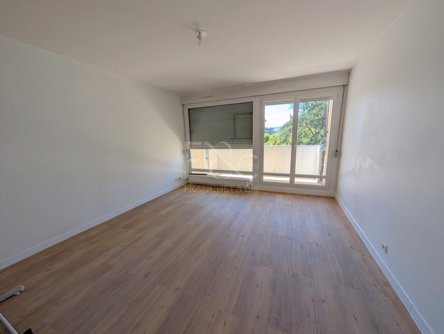 APPARTEMENT T3 A LOUER - LYON 5EME ARRONDISSEMENT - 70.68 m2 - 1 000 &euro; charges comprises par mois