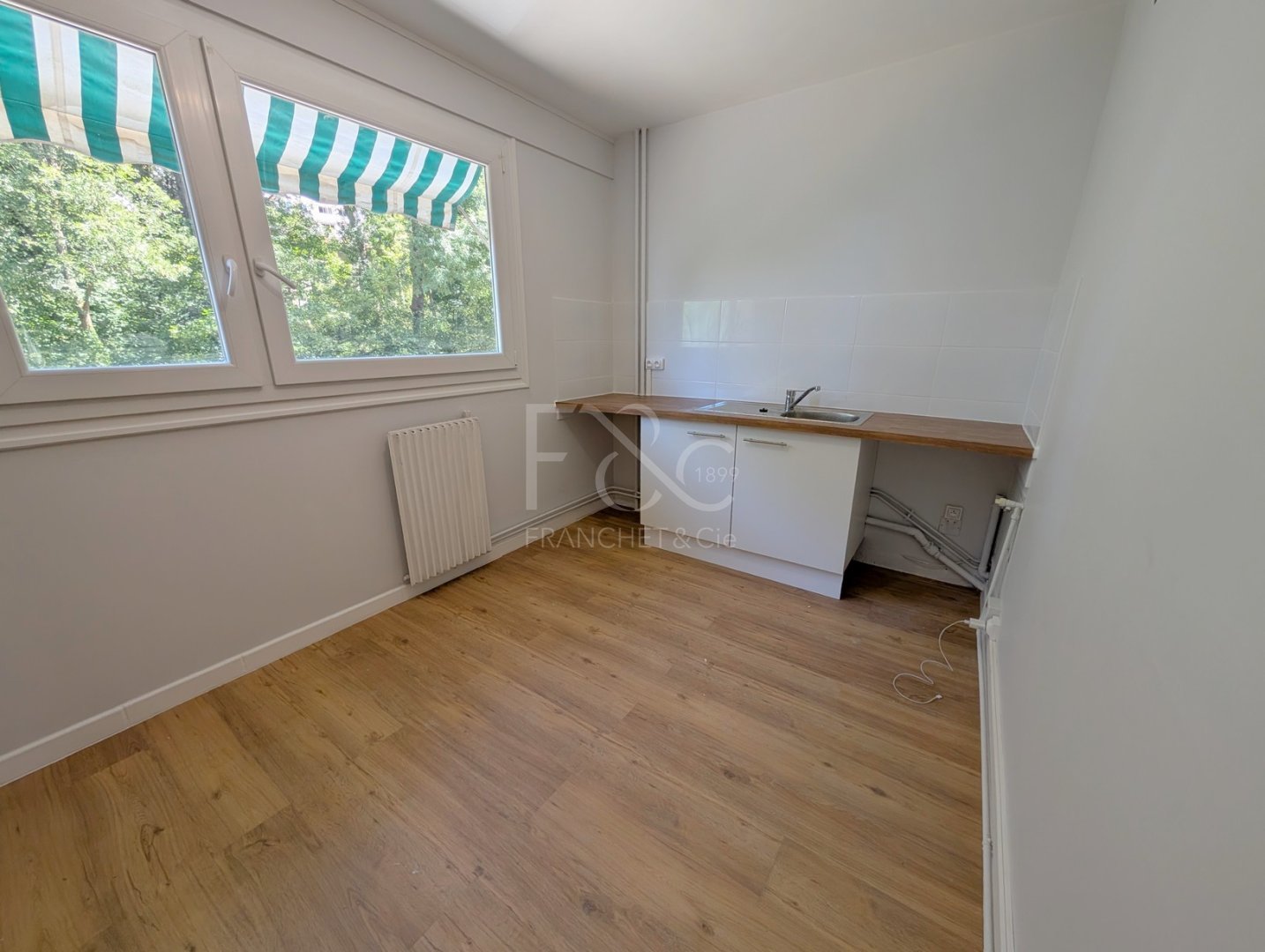 APPARTEMENT T3 A LOUER - LYON 5EME ARRONDISSEMENT - 70.68 m2 - 1 000 &euro; charges comprises par mois