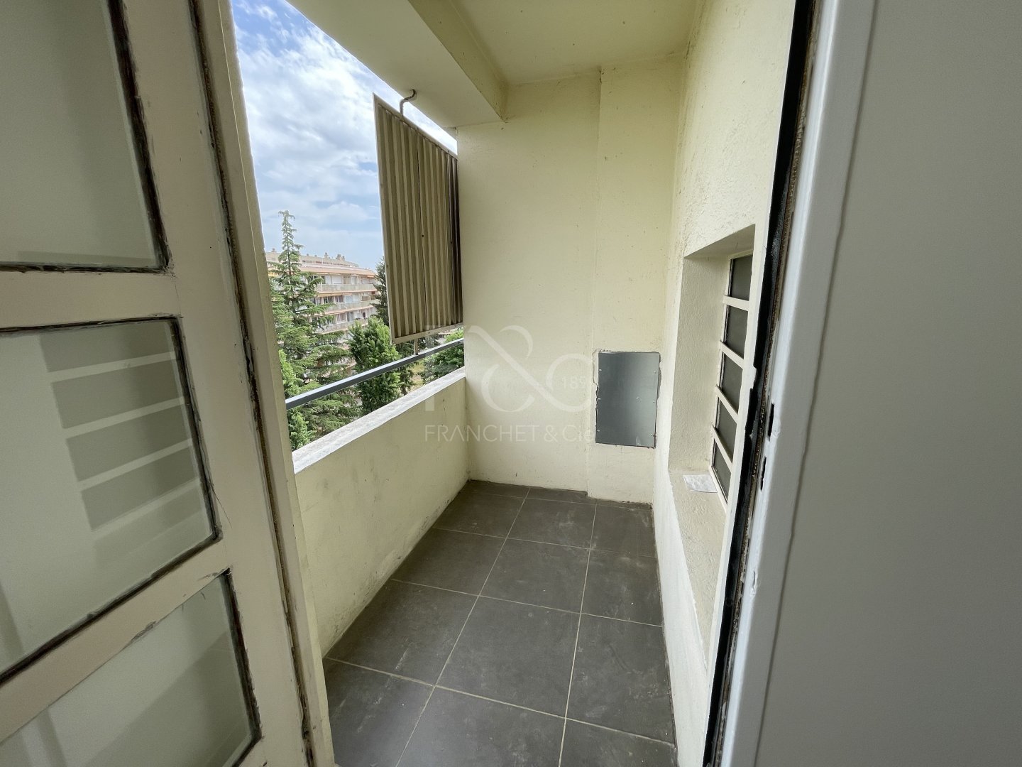 APPARTEMENT T3 A LOUER - LYON 5EME ARRONDISSEMENT - 57.43 m2 - 879 &euro; charges comprises par mois