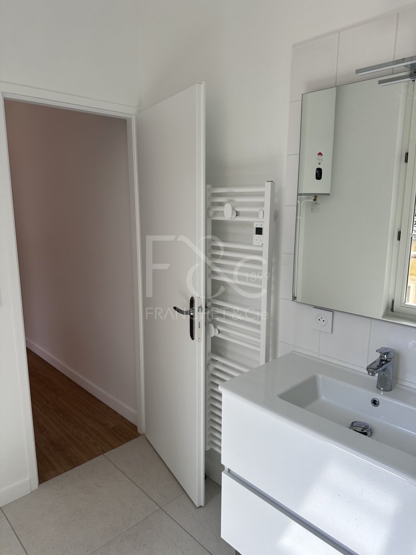 APPARTEMENT T3 A LOUER - LYON 5EME ARRONDISSEMENT - 60.61 m2 - 1 095 &euro; charges comprises par mois