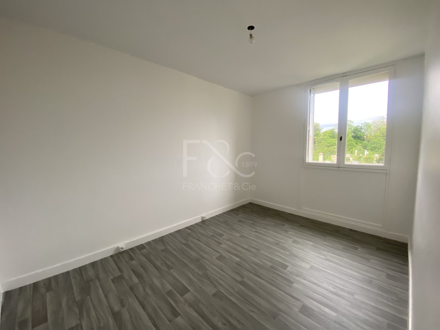 APPARTEMENT T3 A LOUER - LYON 5EME ARRONDISSEMENT - 55.88 m2 - 810€ charges comprises par mois