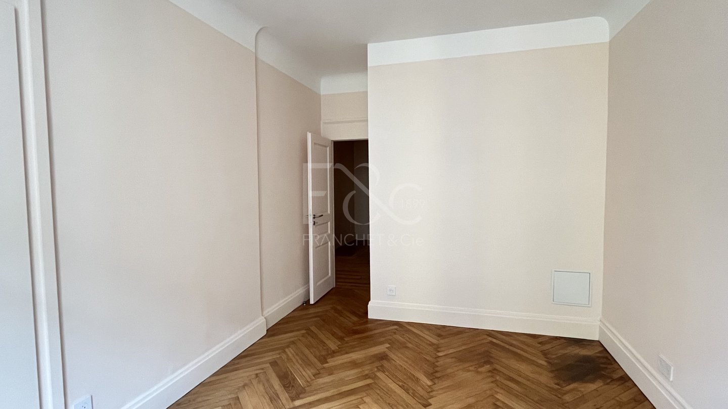 APPARTEMENT T3 A LOUER - LYON 6EME ARRONDISSEMENT - 86.08 m2 - 1 410 &euro; charges comprises par mois