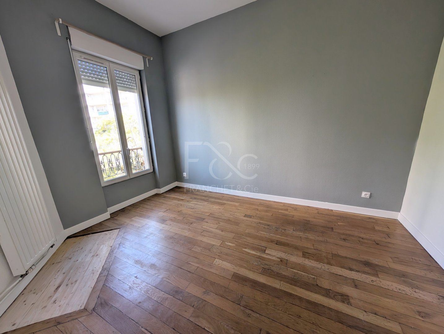 APPARTEMENT T3 A LOUER - LYON 7EME ARRONDISSEMENT - 50.59 m2 - 835 &euro; charges comprises par mois