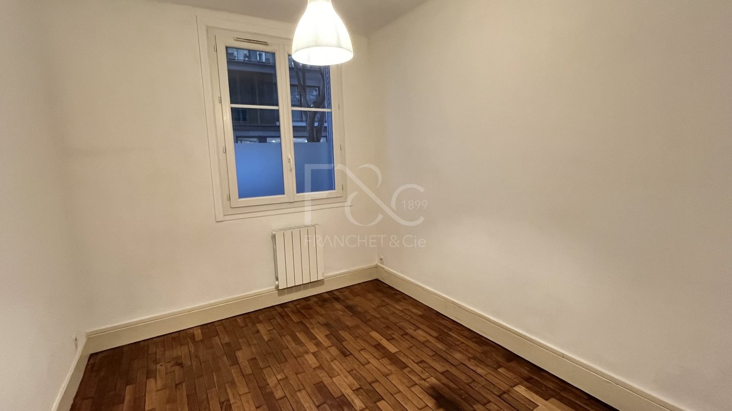 APPARTEMENT T3 A LOUER - LYON 7EME ARRONDISSEMENT - 54.5 m2 - 722 &euro; charges comprises par mois