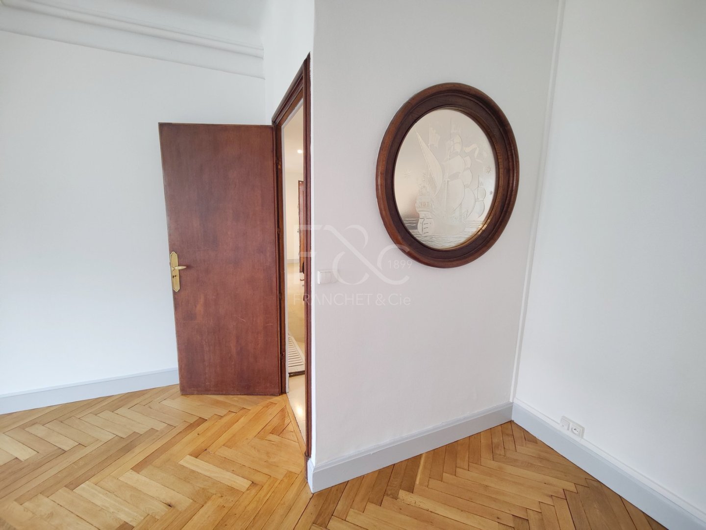 APPARTEMENT T3 A LOUER - LYON 7EME ARRONDISSEMENT Jean-Mace - 90.43 m2 - 1 340 &euro; charges comprises par mois