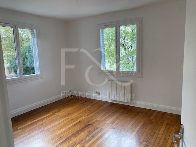 APPARTEMENT T3 A LOUER - LYON 7EME ARRONDISSEMENT Universit�s - 56.42 m2 - 768�&euro; charges comprises par mois