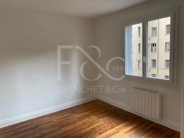 APPARTEMENT T3 A LOUER - LYON 7EME ARRONDISSEMENT Universit�s - 56.42 m2 - 768�&euro; charges comprises par mois