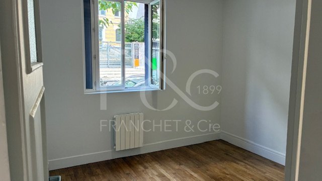 APPARTEMENT T3 A LOUER - LYON 8EME ARRONDISSEMENT - 51.88 m2 - 792 &euro; charges comprises par mois