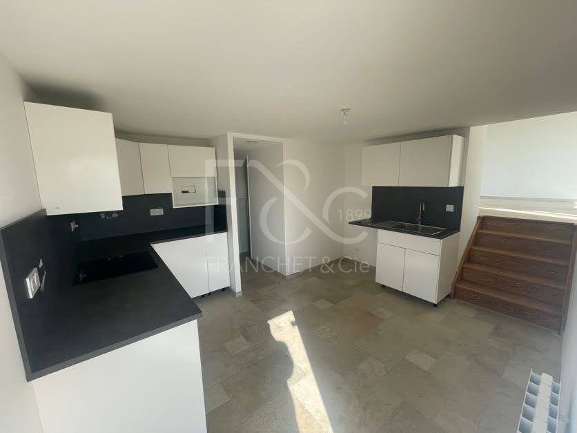 APPARTEMENT T3 A LOUER - ST ETIENNE LA VARENNE - 90 m2 - 1050€ charges comprises par mois