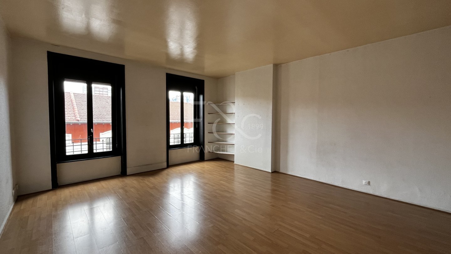 APPARTEMENT T3 A LOUER - VILLEURBANNE - 81.75 m2 - 1 090 &euro; charges comprises par mois