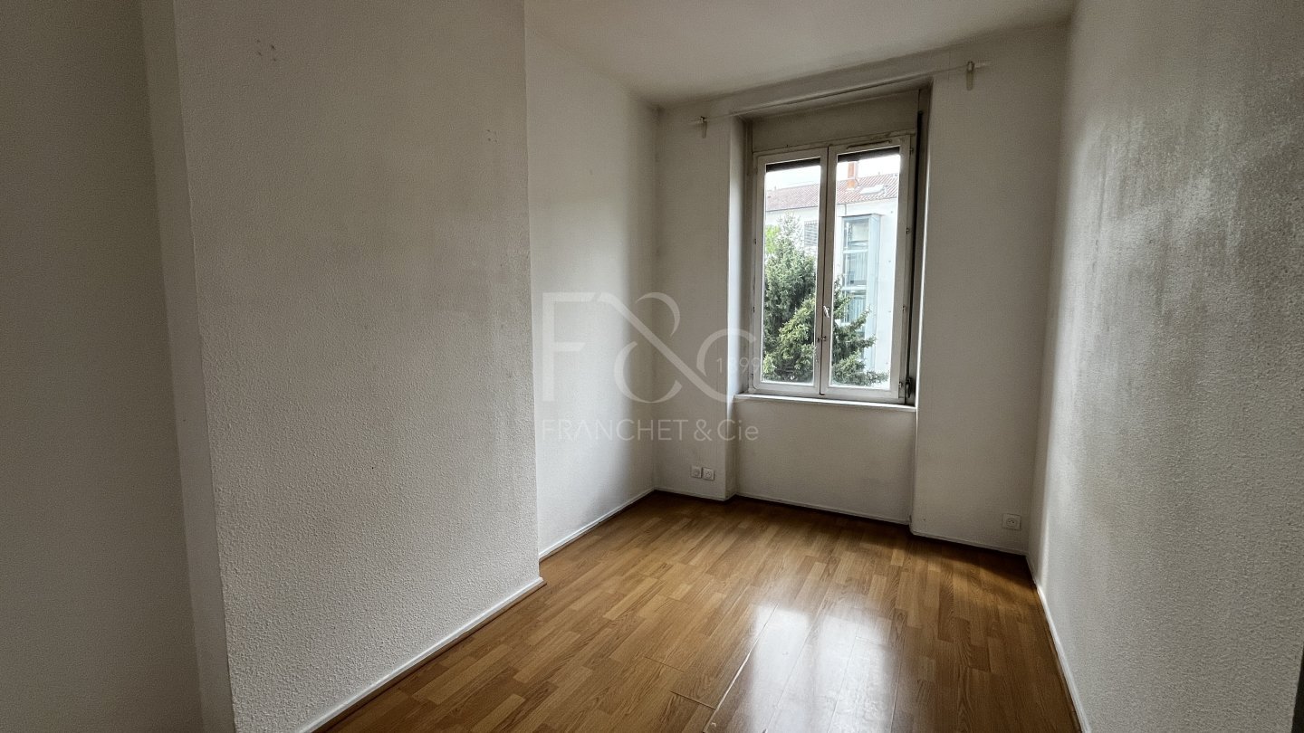 APPARTEMENT T3 A LOUER - VILLEURBANNE - 81.75 m2 - 1 090 &euro; charges comprises par mois