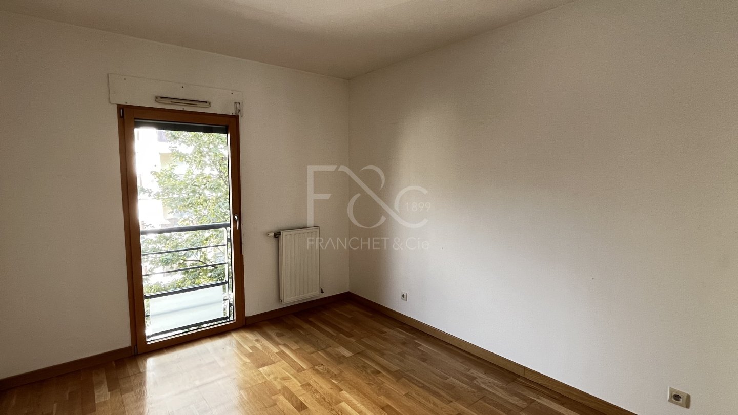 APPARTEMENT T3 A LOUER - VILLEURBANNE - 71.3 m2 - 1 190 &euro; charges comprises par mois