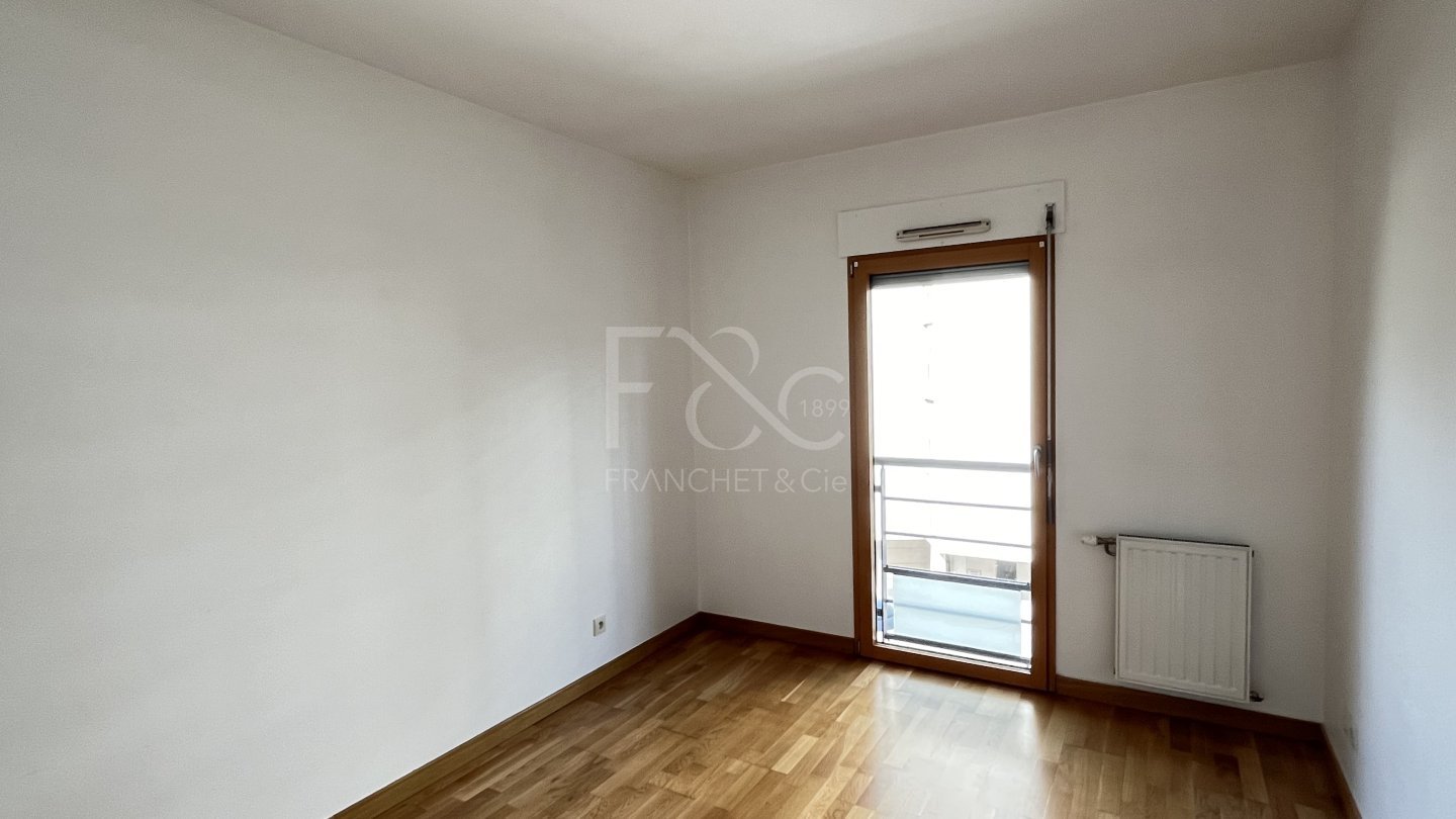 APPARTEMENT T3 A LOUER - VILLEURBANNE - 71.3 m2 - 1 190 &euro; charges comprises par mois