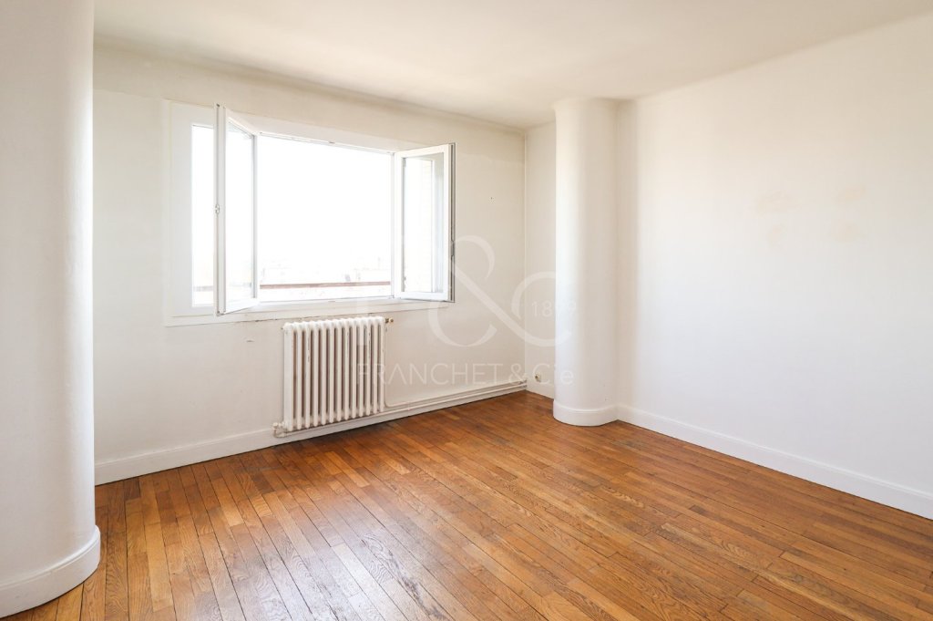 Appartement de type 3 en dernier tage A VENDRE - LYON 3EME ARRONDISSEMENT - 71,6 m2 - 356000 €