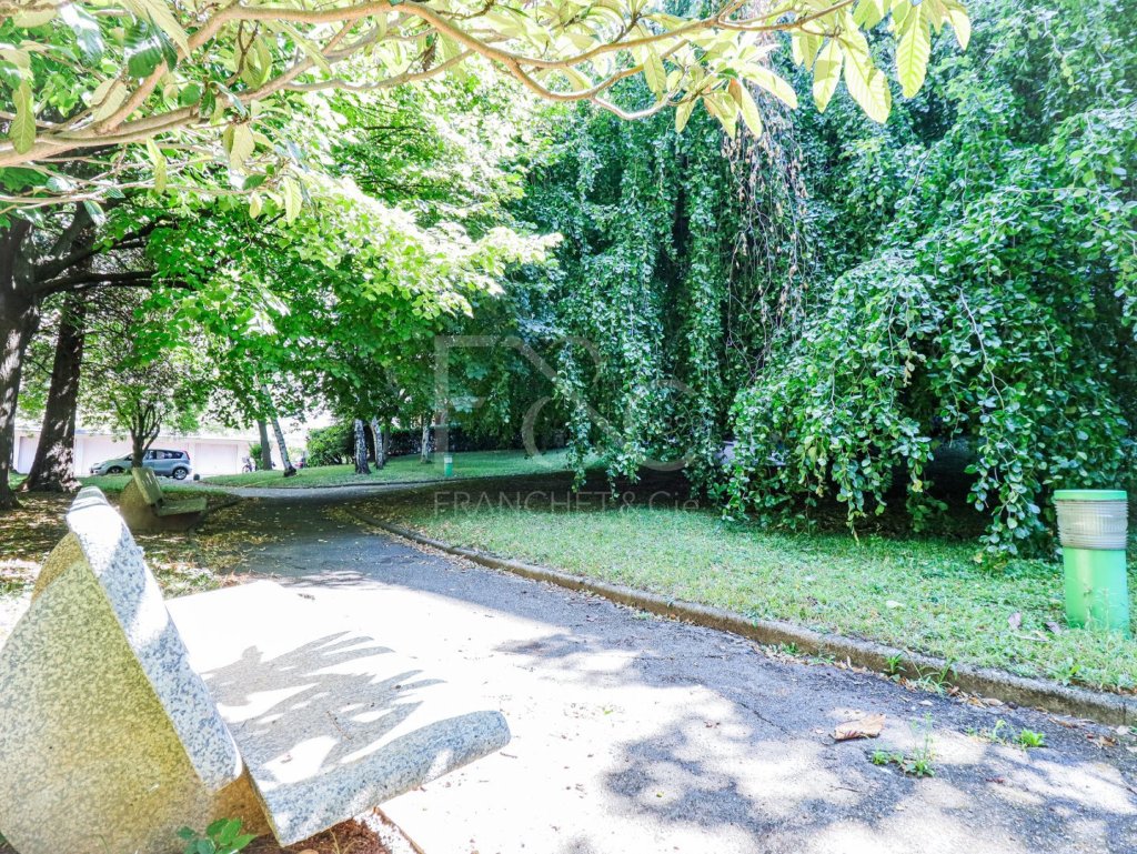 Appartement de type 3 de 55 m environ - LYON 3EME ARRONDISSEMENT - 55 m2 - VENDU