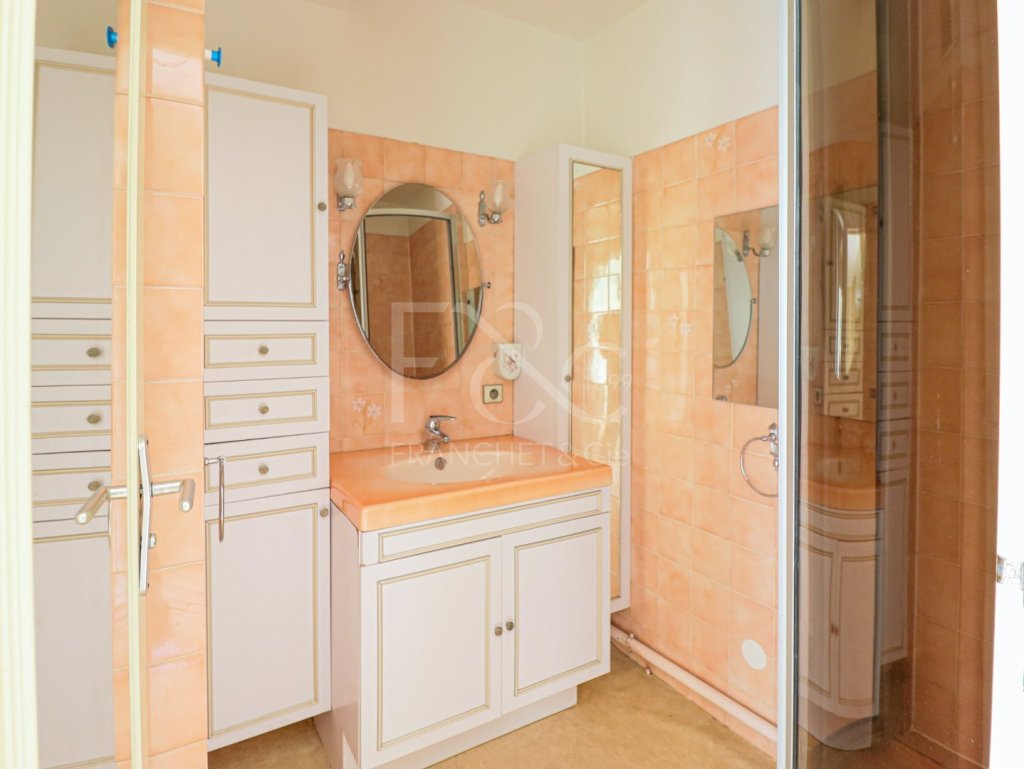 Appartement de type 3 de 55 m environ - LYON 3EME ARRONDISSEMENT - 55 m2 - VENDU