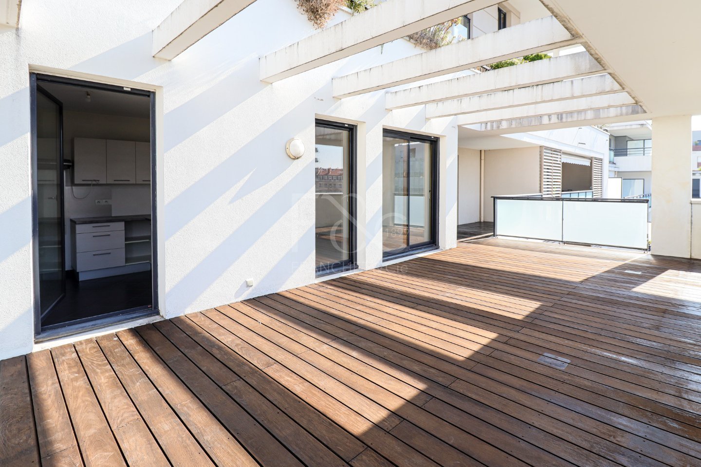 Appartement de type 3  de 67,5 m� avec terrasse