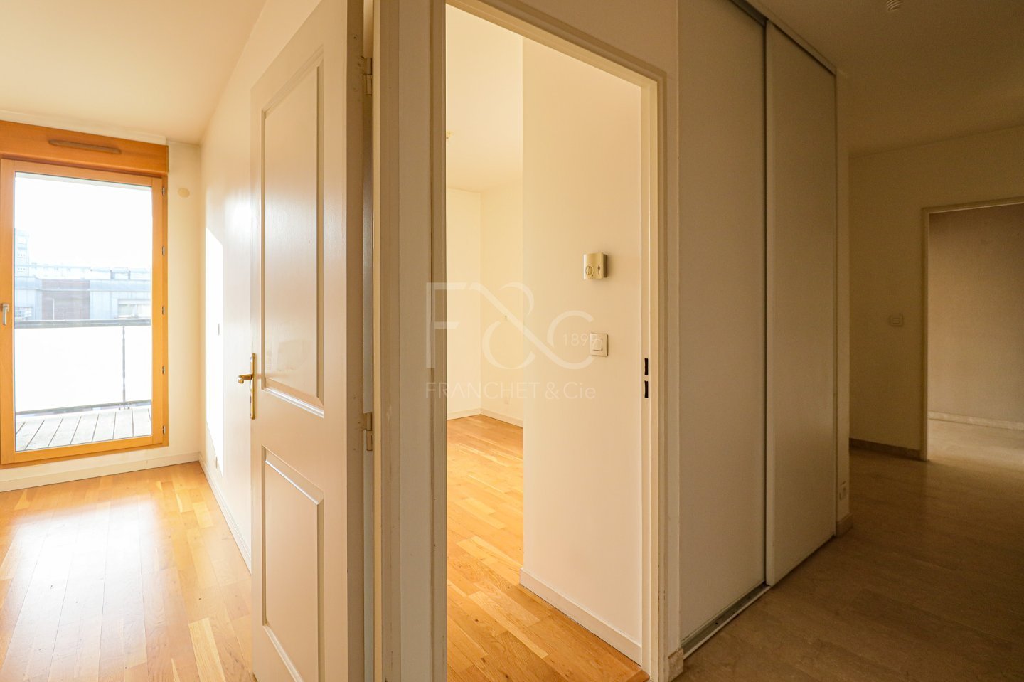 Appartement de type 3  de 67,5 m� avec terrasse