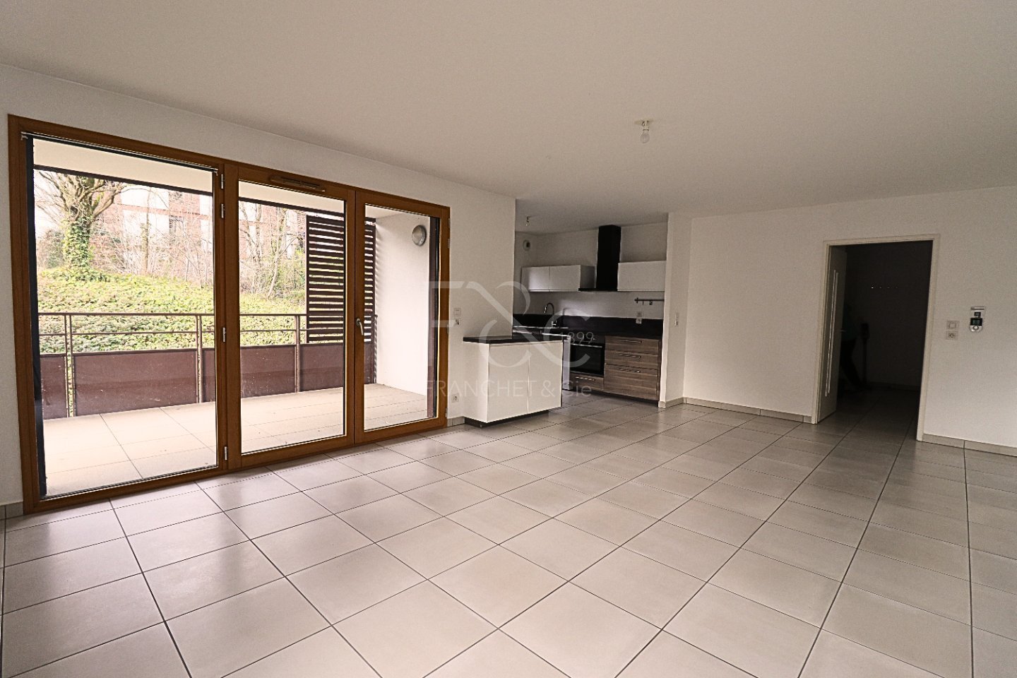 APPARTEMENT T3 A VENDRE - TASSIN LA DEMI LUNE Tassin le bourg - 72 m2 - 369�000�&euro;