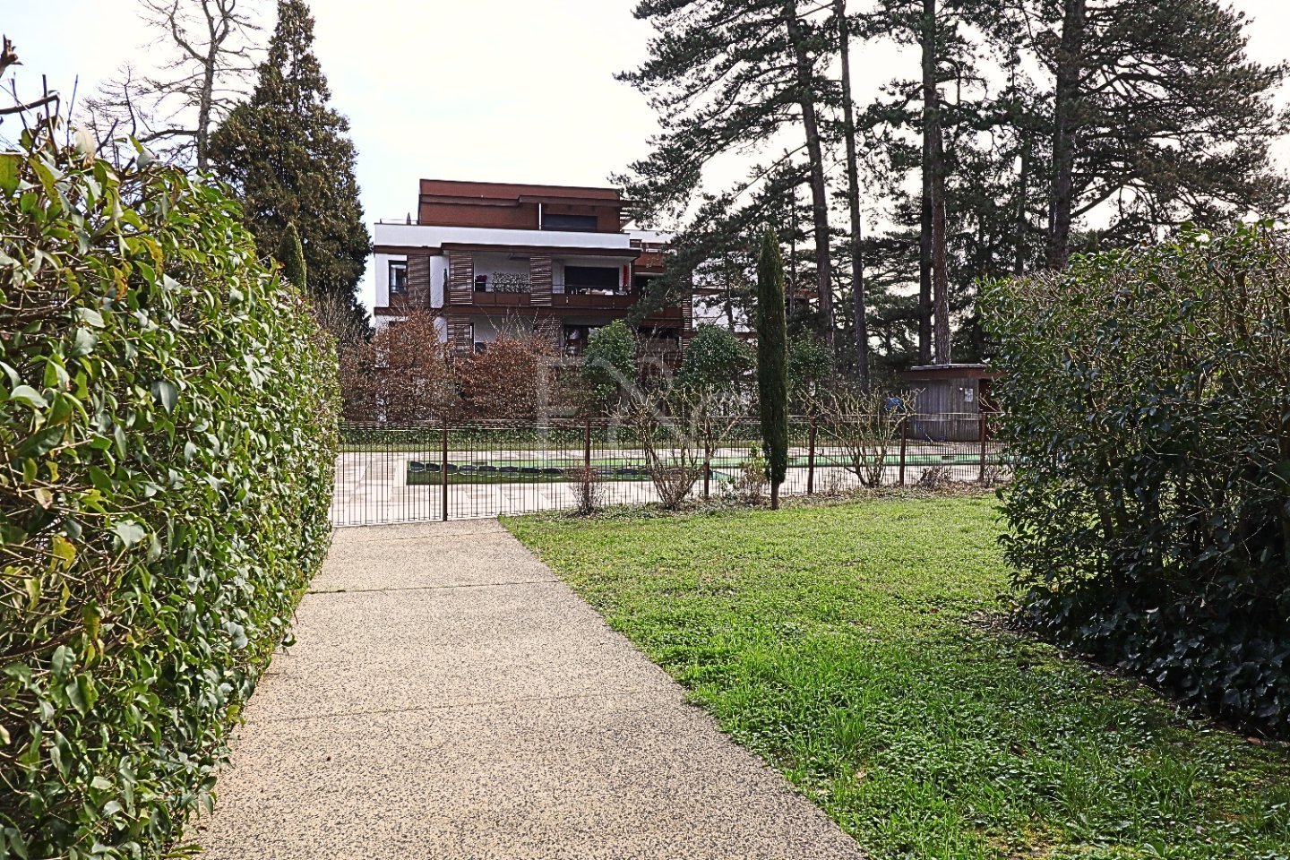 APPARTEMENT T3 A VENDRE - TASSIN LA DEMI LUNE Tassin le bourg - 72 m2 - 369�000�&euro;