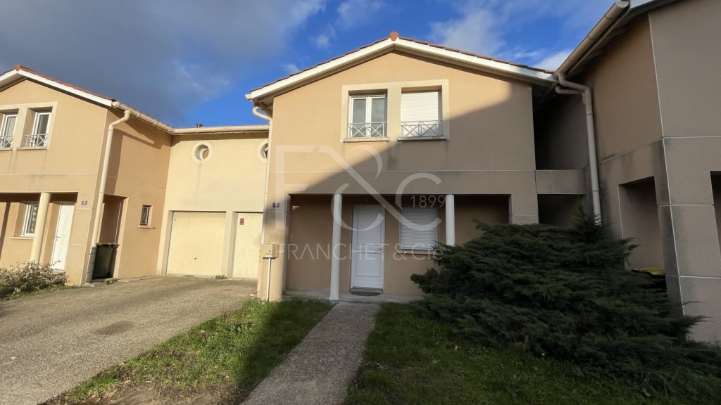 APPARTEMENT T4 - CHARLY - 110,95 m2 - LOUÉ