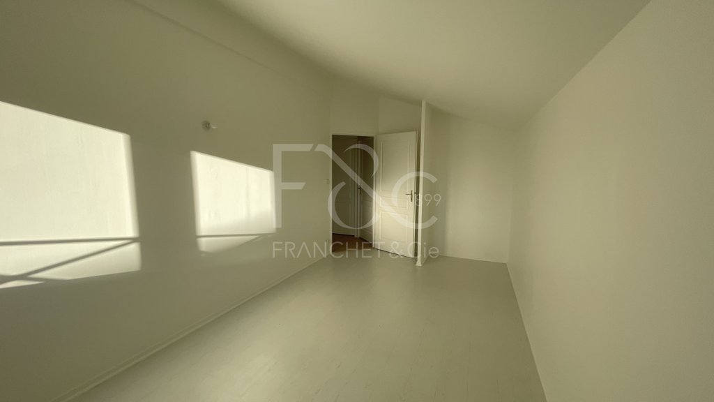 APPARTEMENT T4 - CHARLY - 110,95 m2 - LOUÉ