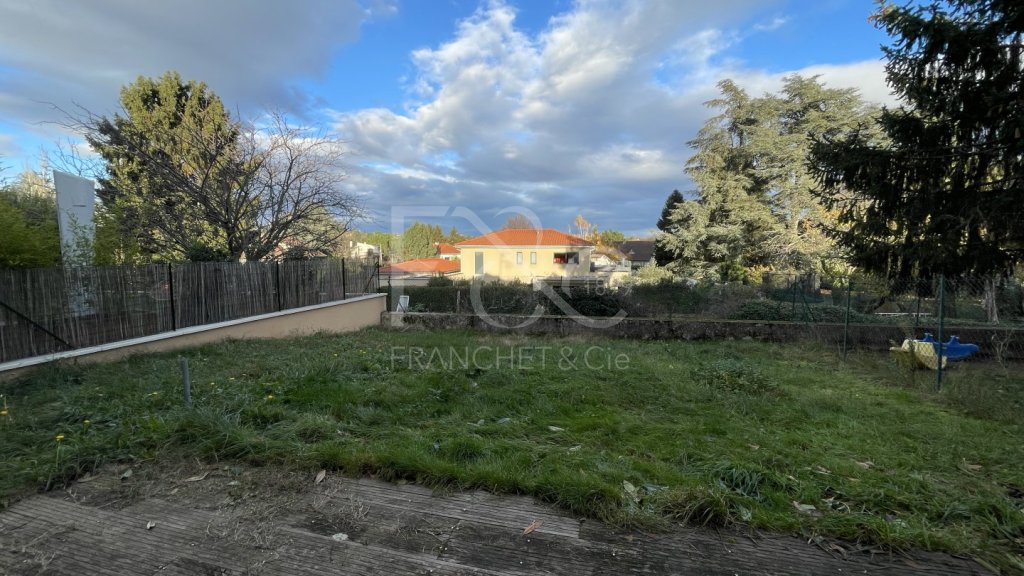 APPARTEMENT T4 - CHARLY - 110,95 m2 - LOUÉ