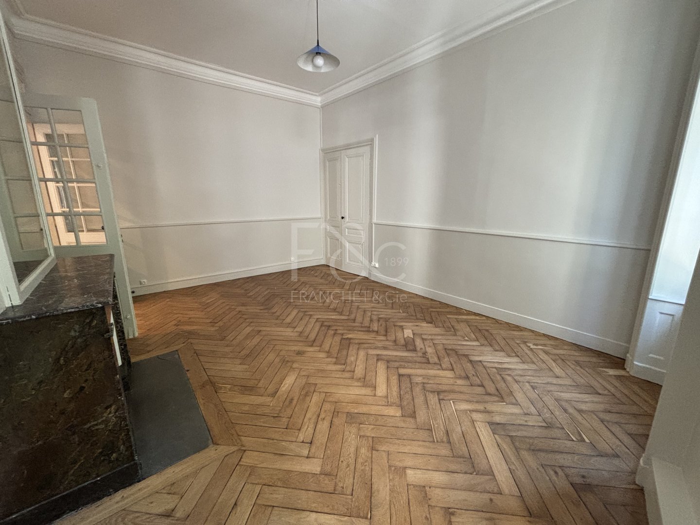 APPARTEMENT T4 A LOUER - LYON 3EME ARRONDISSEMENT - 128.67 m2 - 2 165 &euro; charges comprises par mois