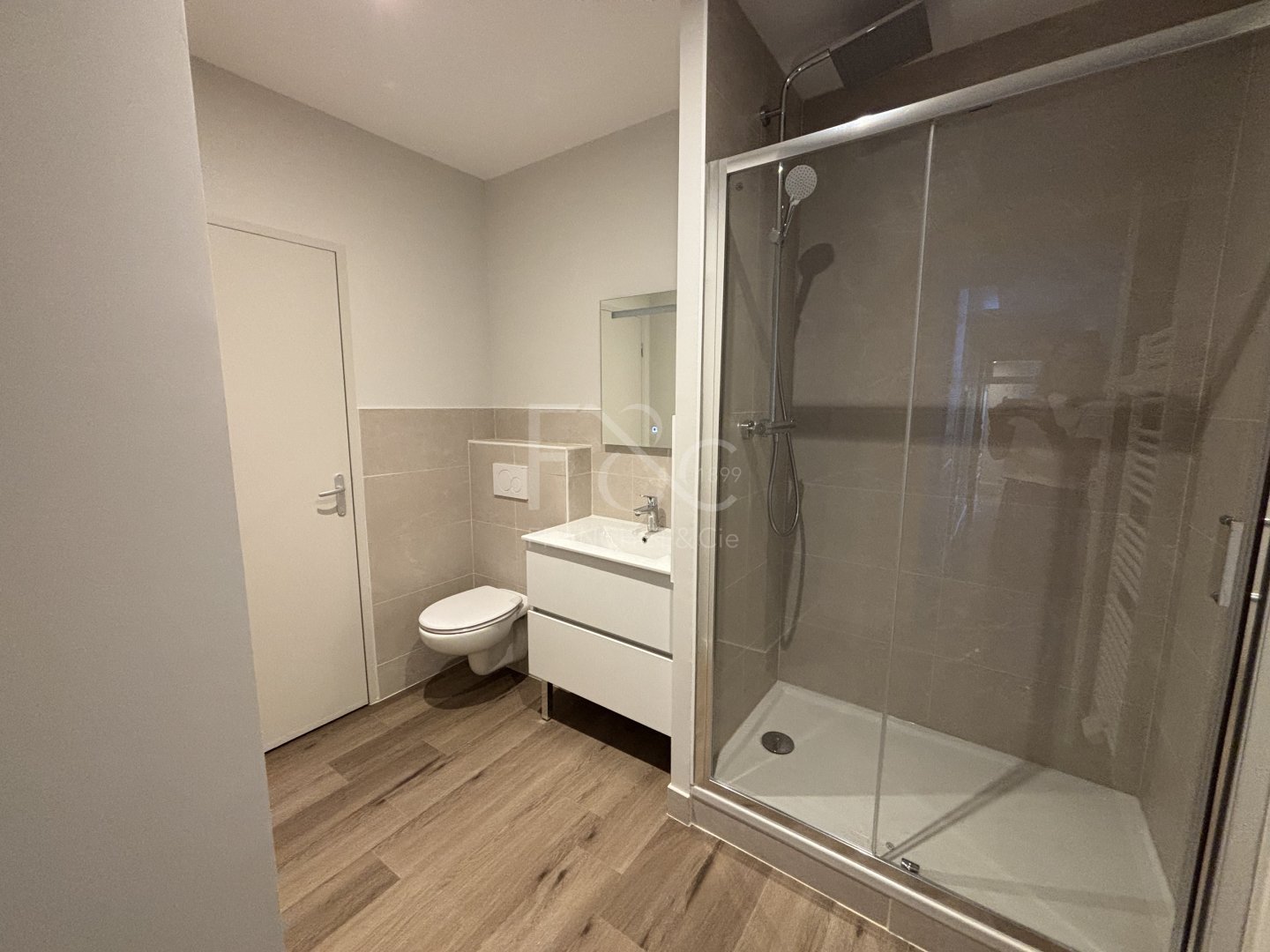 APPARTEMENT T4 A LOUER - LYON 3EME ARRONDISSEMENT - 128.67 m2 - 2 165 &euro; charges comprises par mois