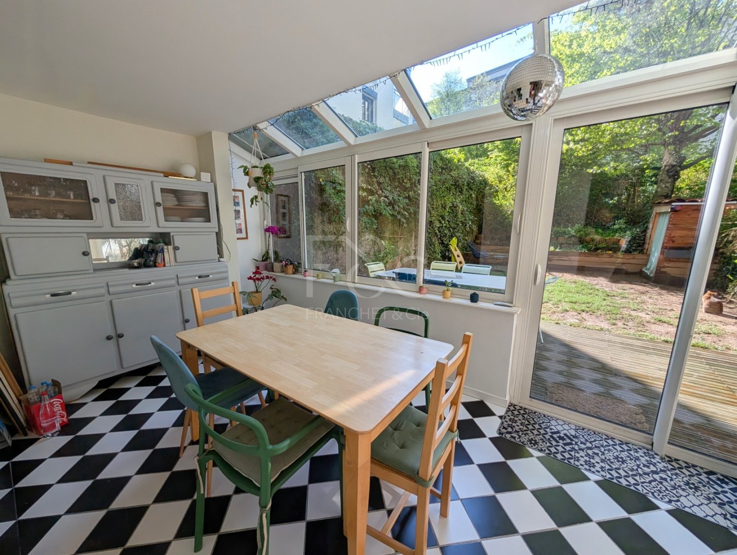 APPARTEMENT T4 A LOUER - LYON 4EME ARRONDISSEMENT - 108.07 m2 - 1 985 &euro; charges comprises par mois