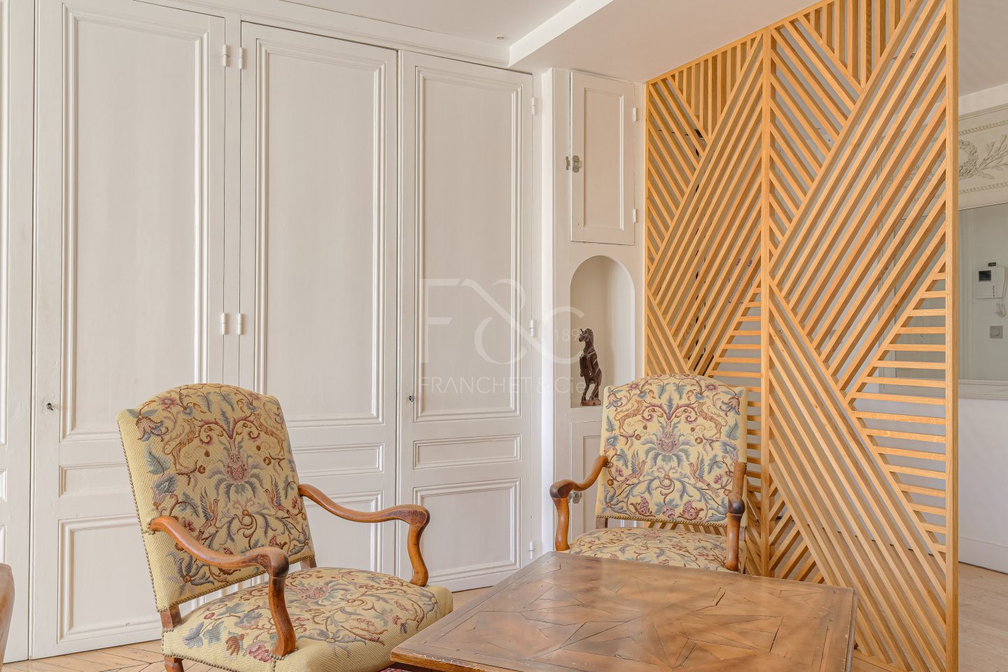 APPARTEMENT T4 A LOUER - LYON 6EME ARRONDISSEMENT - 159.06 m2 - 2�795�&euro; charges comprises par mois