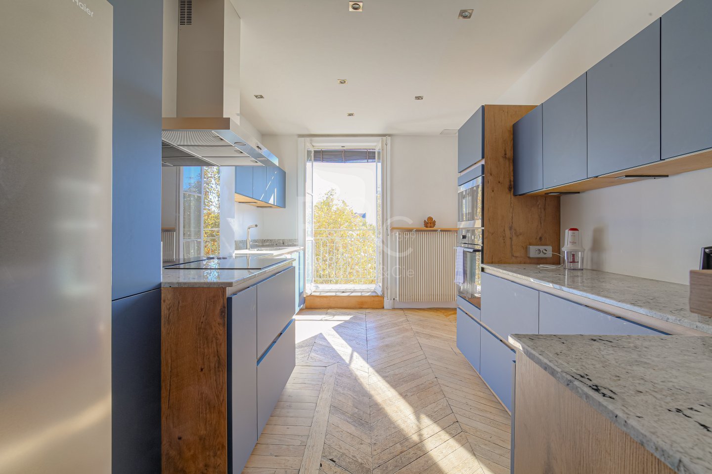 APPARTEMENT T4 A LOUER - LYON 6EME ARRONDISSEMENT - 159.06 m2 - 2�795�&euro; charges comprises par mois