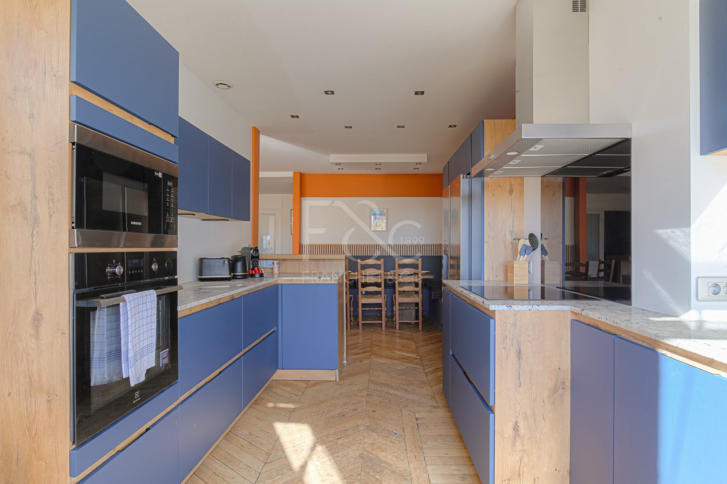 APPARTEMENT T4 A LOUER - LYON 6EME ARRONDISSEMENT - 159.06 m2 - 2�795�&euro; charges comprises par mois