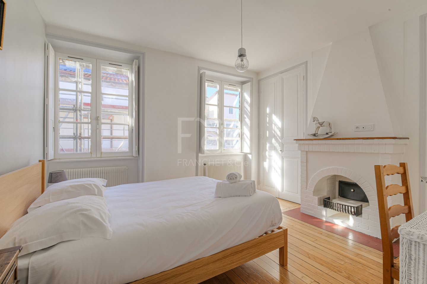 APPARTEMENT T4 A LOUER - LYON 6EME ARRONDISSEMENT - 159.06 m2 - 2�795�&euro; charges comprises par mois