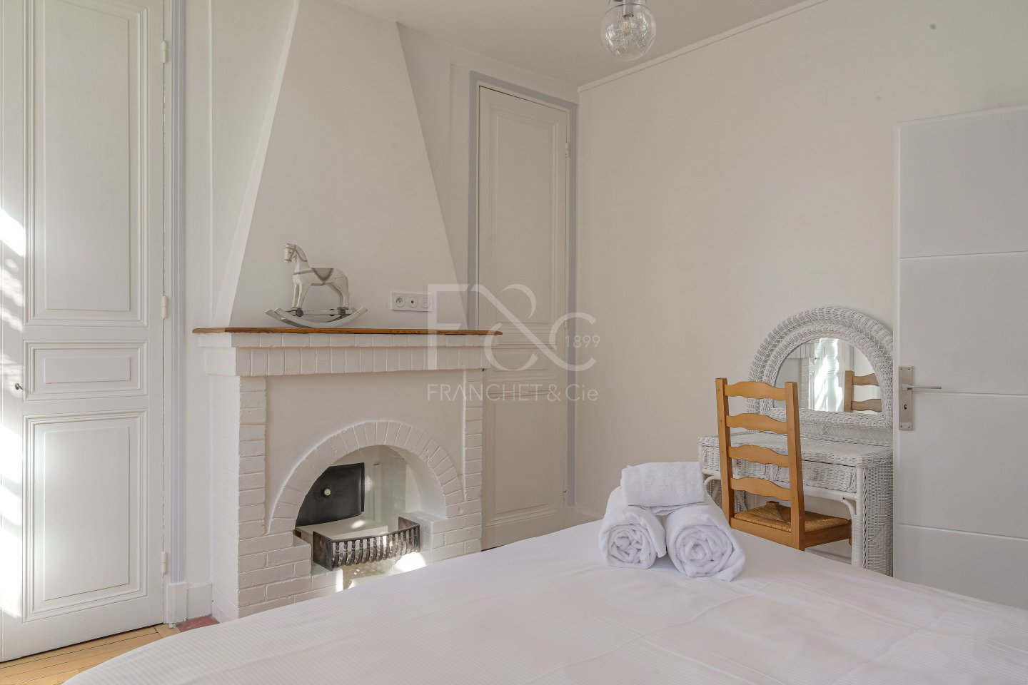 APPARTEMENT T4 A LOUER - LYON 6EME ARRONDISSEMENT - 159.06 m2 - 2�795�&euro; charges comprises par mois