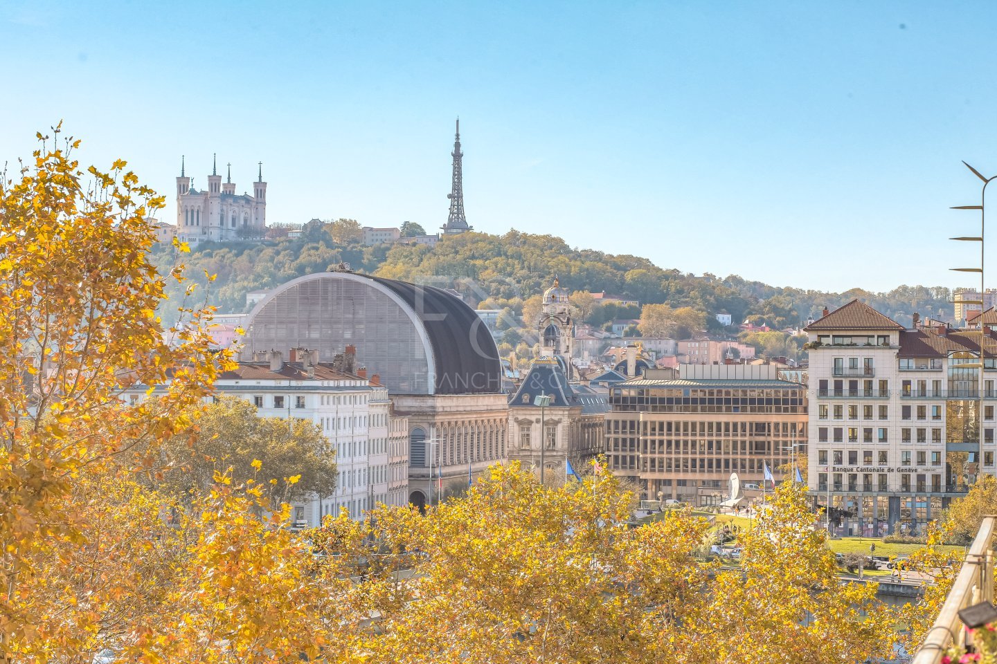 APPARTEMENT T4 A LOUER - LYON 6EME ARRONDISSEMENT - 159.06 m2 - 2�795�&euro; charges comprises par mois