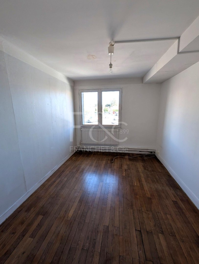 Appartement T4 lumineux avec jardin privatif à Francheville – Travaux et rénovation énergétique en cours