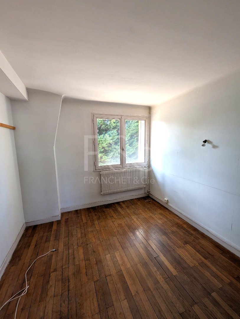 Appartement T4 lumineux avec jardin privatif à Francheville – Travaux et rénovation énergétique en cours