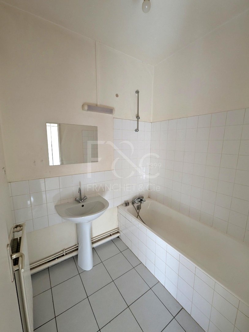 Appartement T4 lumineux avec jardin privatif  Francheville