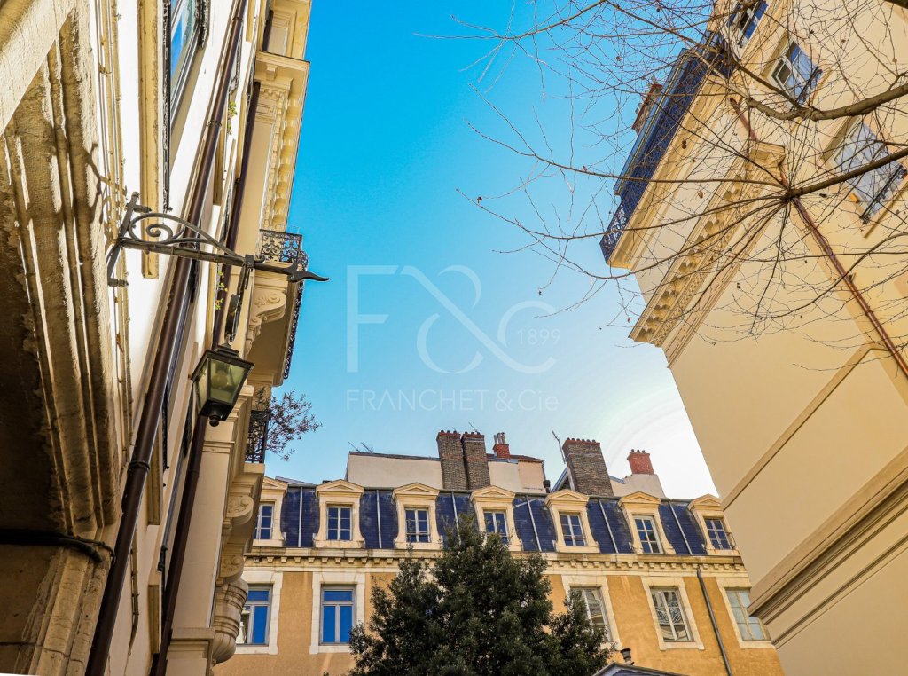Appartement type 4 de 78 m A VENDRE - LYON 2EME ARRONDISSEMENT - 77.72 m2 - 420000 €