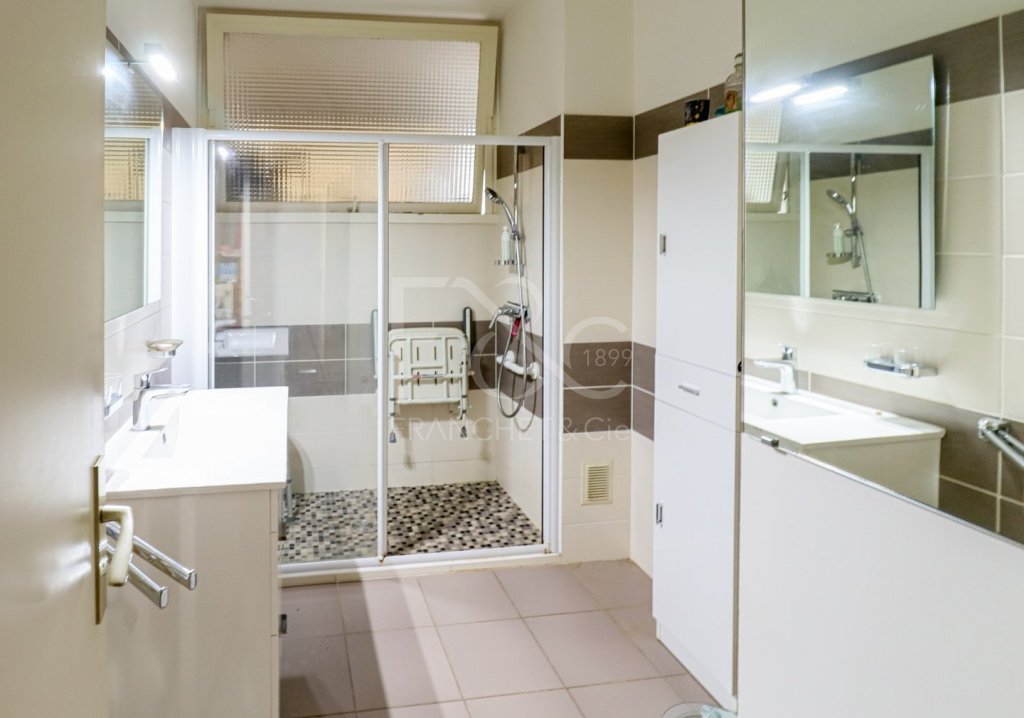 APPARTEMENT T4 A VENDRE - STE FOY LES LYON - 101,06 m2 - 400000 €