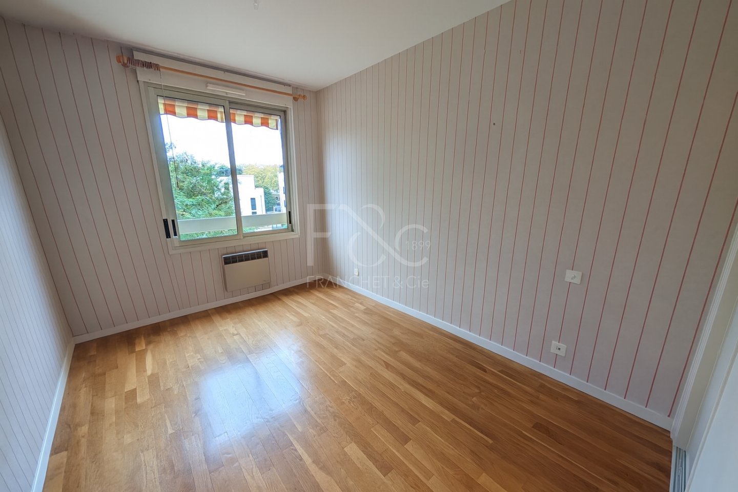 APPARTEMENT T5 A LOUER - LYON 5EME ARRONDISSEMENT - 120.9 m2 - 1640€ charges comprises par mois