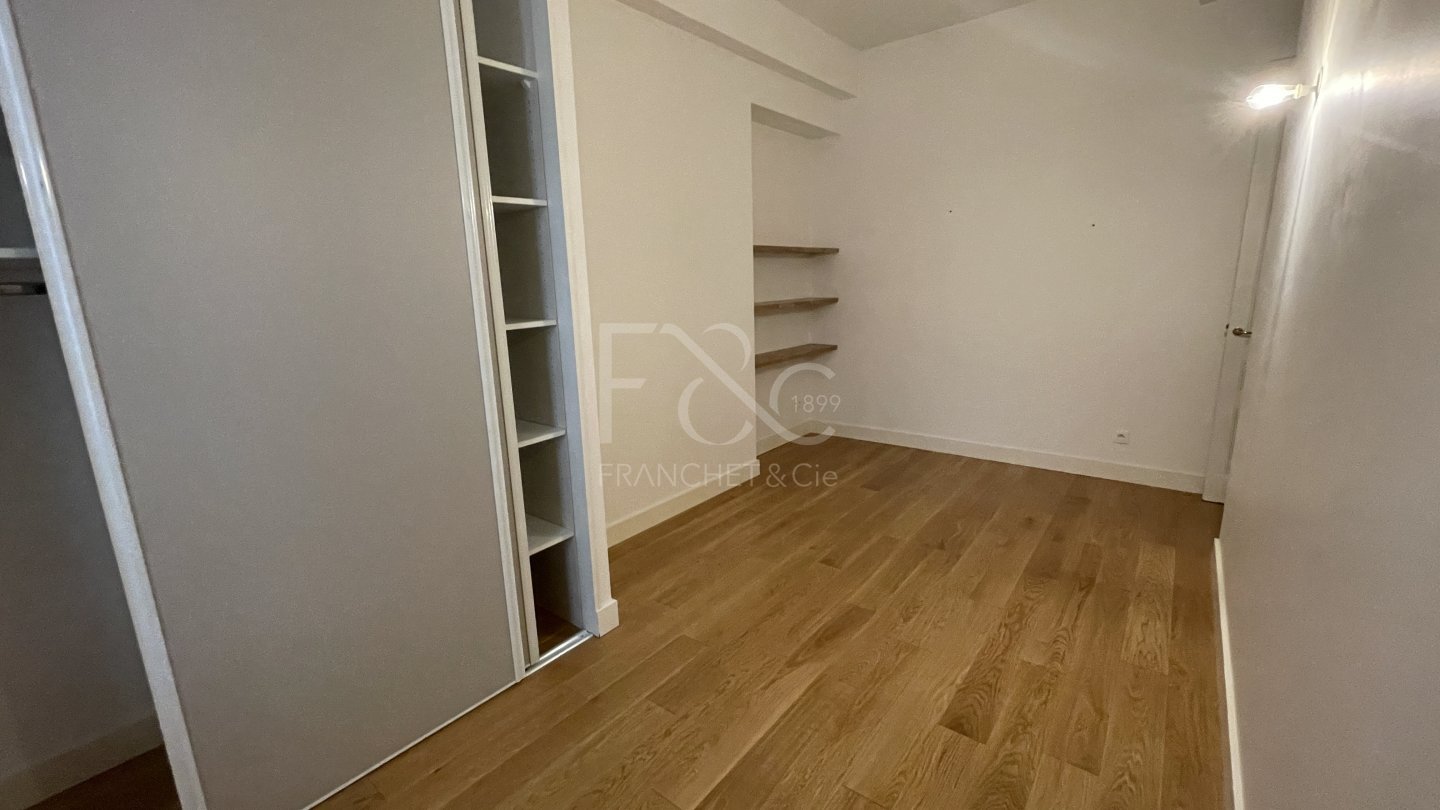 APPARTEMENT T5 A LOUER - LYON 6EME ARRONDISSEMENT - 149.7 m2 - 2�293�&euro; charges comprises par mois