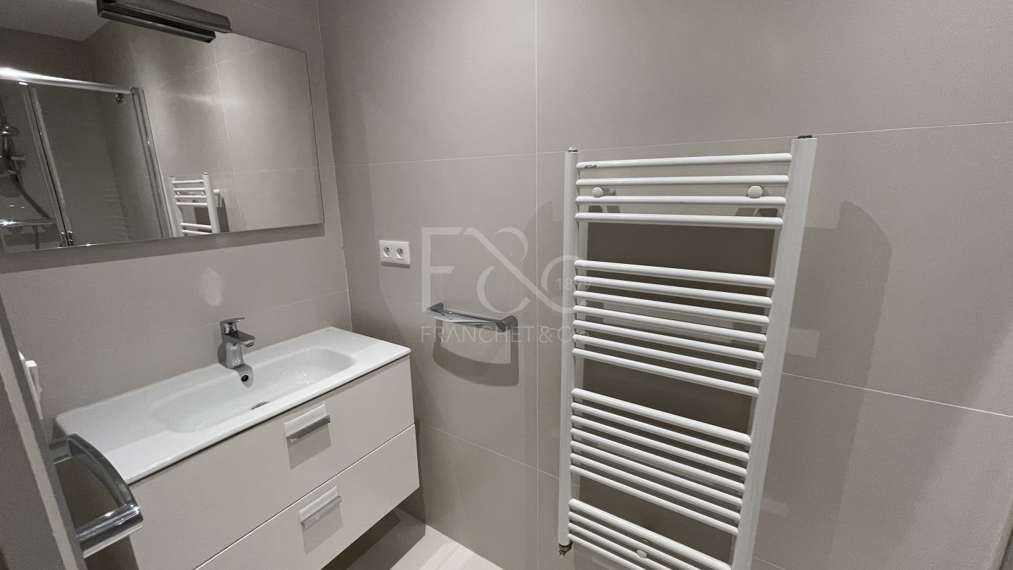 APPARTEMENT T5 A LOUER - LYON 6EME ARRONDISSEMENT - 149.7 m2 - 2�293�&euro; charges comprises par mois