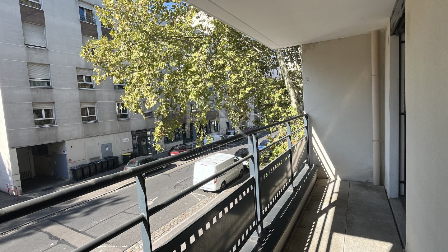 APPARTEMENT T5 A LOUER - LYON 8EME ARRONDISSEMENT Montplaisir Nord - 109.25 m2 - 1 765 &euro; charges comprises par mois